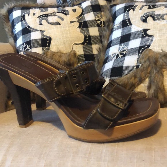 Taunt darn brown size 6 heels - Picture 6 of 6